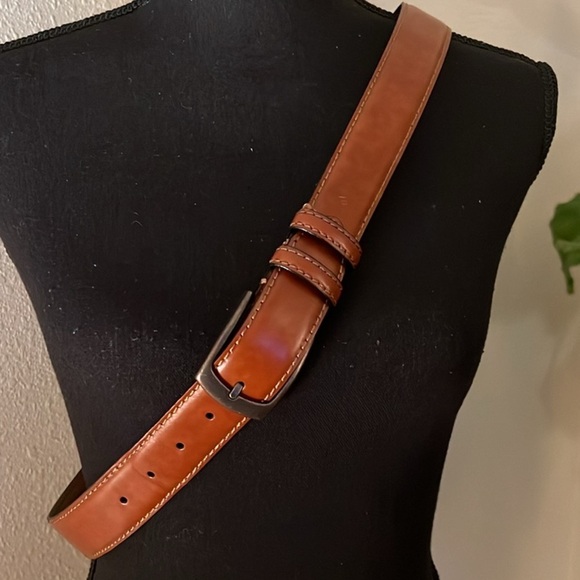 Joseph Abboud Men’s Brown Italian Leather Belt Brushed Distressed Brass Buckle - Picture 15 of 16